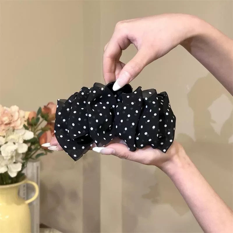 Black cloud bubble hair clip, small volume, sophisticated half-up, small claw clip, back hair updo, shark hair with hair styling flowers