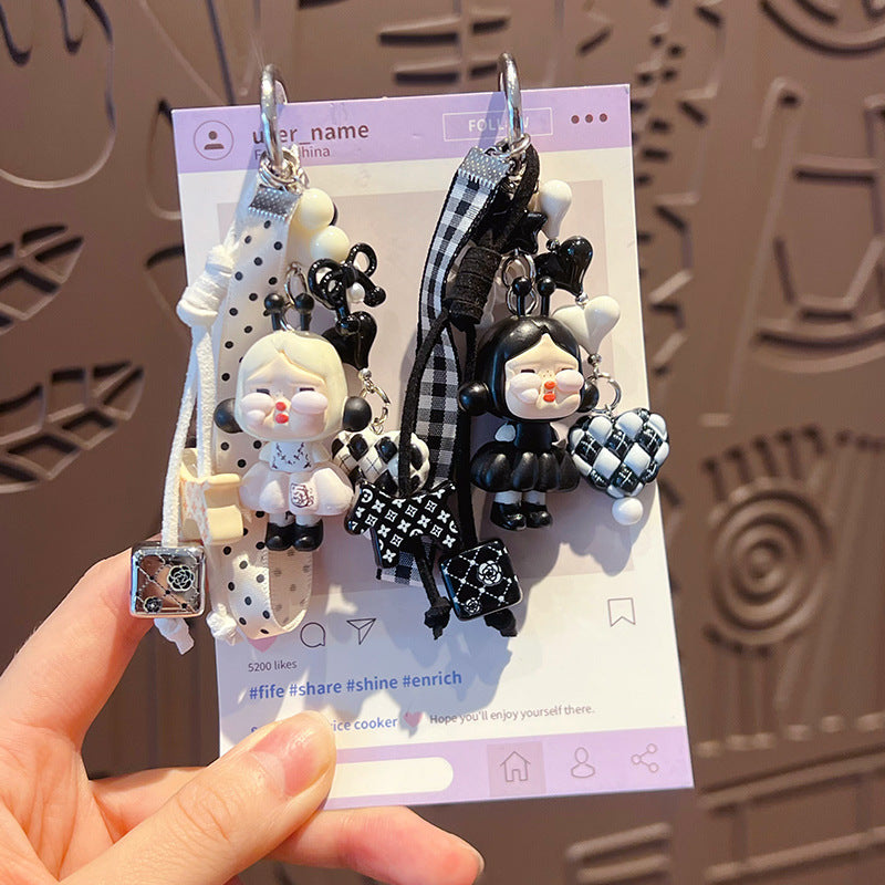 Handmade DIY little crying bag cute grain change baby keychain doll pendant, car bag keychain, doll small pendant