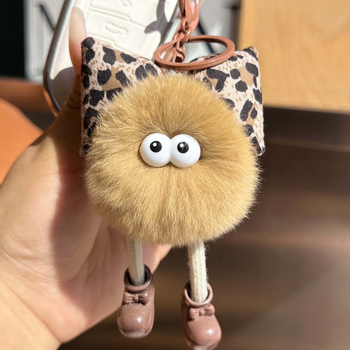 Wholesale Cute Leopard Print Bow Imitation Otter Rabbit Small Briquette Car Keychain Pendant Plush Pomball School Bag Charm