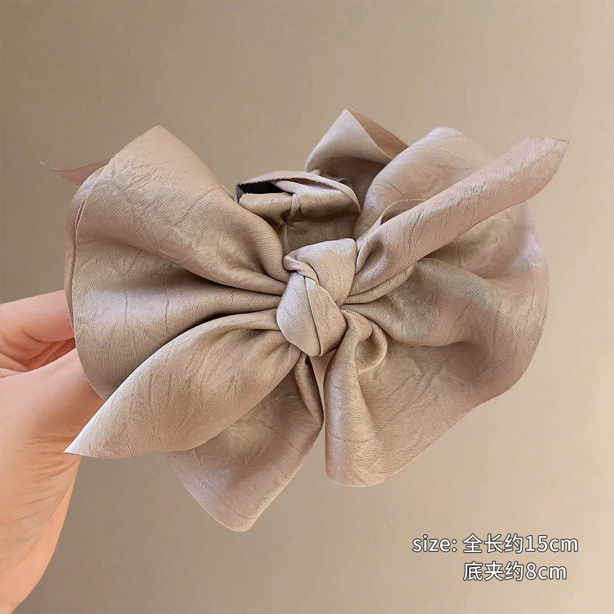 Korean style black bubble claw clip for women, 2026 new bow hair clip, shark clip, hair clip on the back of head, hair accessory