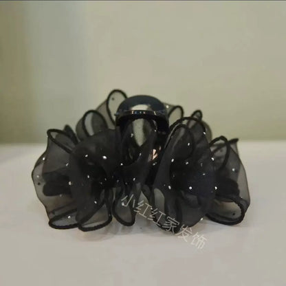 Elegant temperament, sophistication, gray pleated mesh bubble claw clip, medium size, little hair volume, hair clip, shark clip at the back of the head