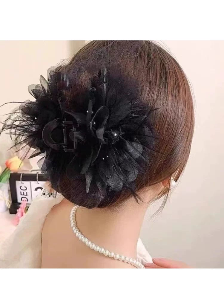 Elegant peony flower feather claw clip for women, sophisticated and fashionable 2026 new back hair clip, shark clip