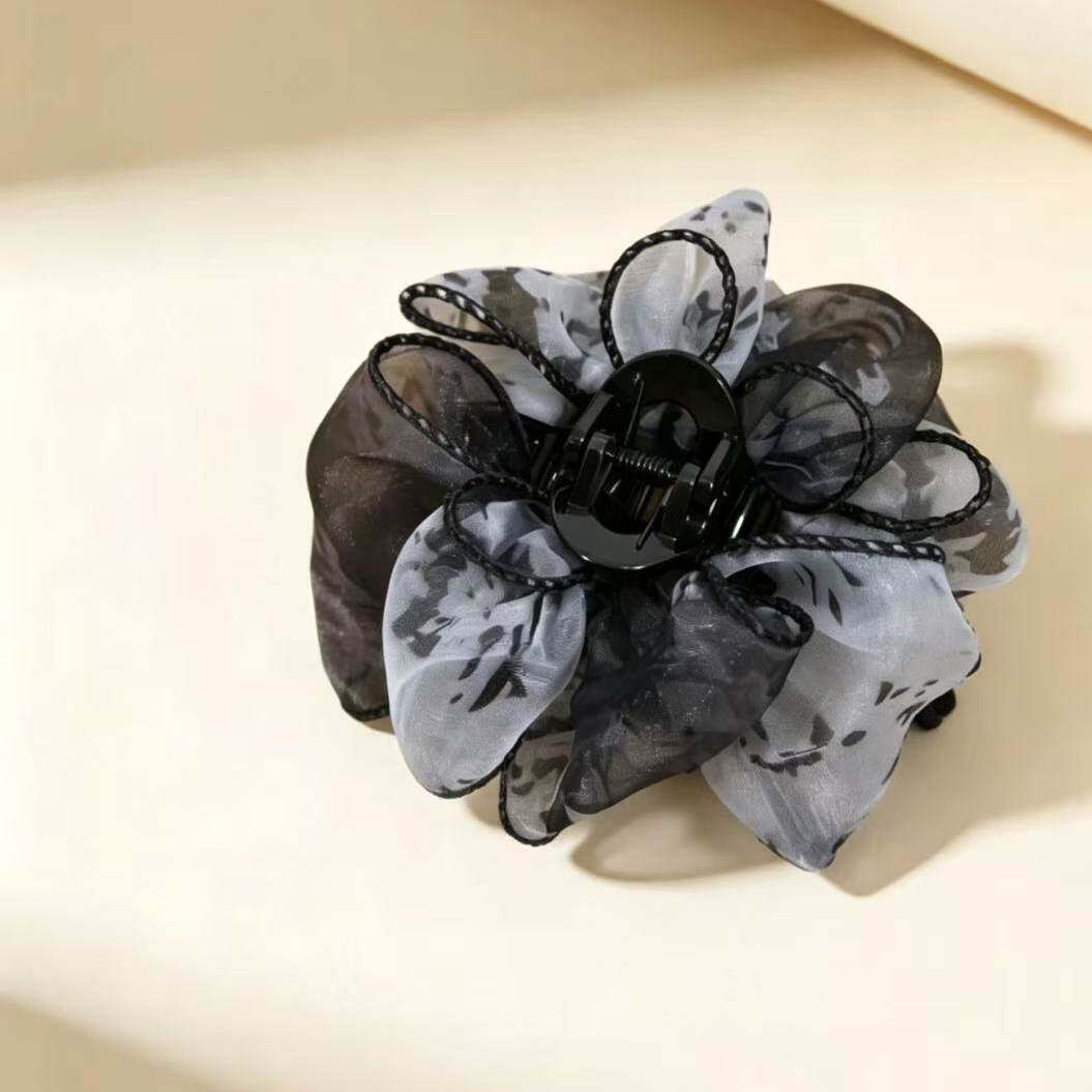 Small Cloud Bubble Claw Clip for Women, High-End Butterfly Bow Hair Clip, Hair Volume Small, Back Shark Clip Flower Hair