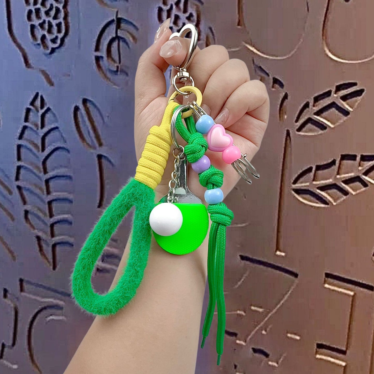 Creative miu tie table tennis love bracelet keychain pendant couple car bag keychain pendant gift
