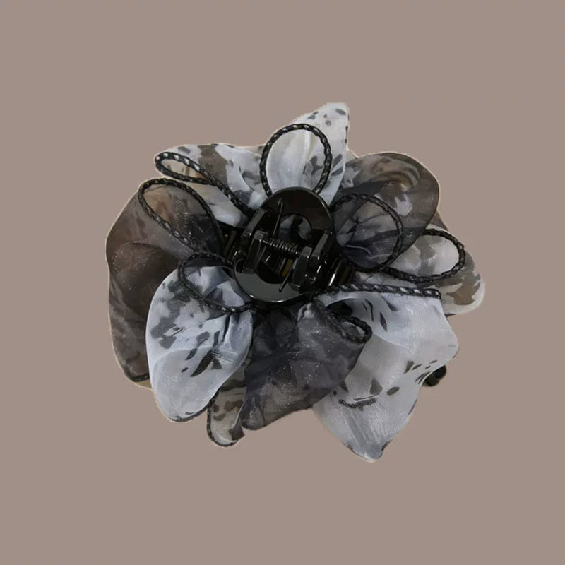 Korean style elegant high-end new organza floral claw clip for women, sophisticated hair clip, back hair clip, hair clip for the back of the head, hair accessory