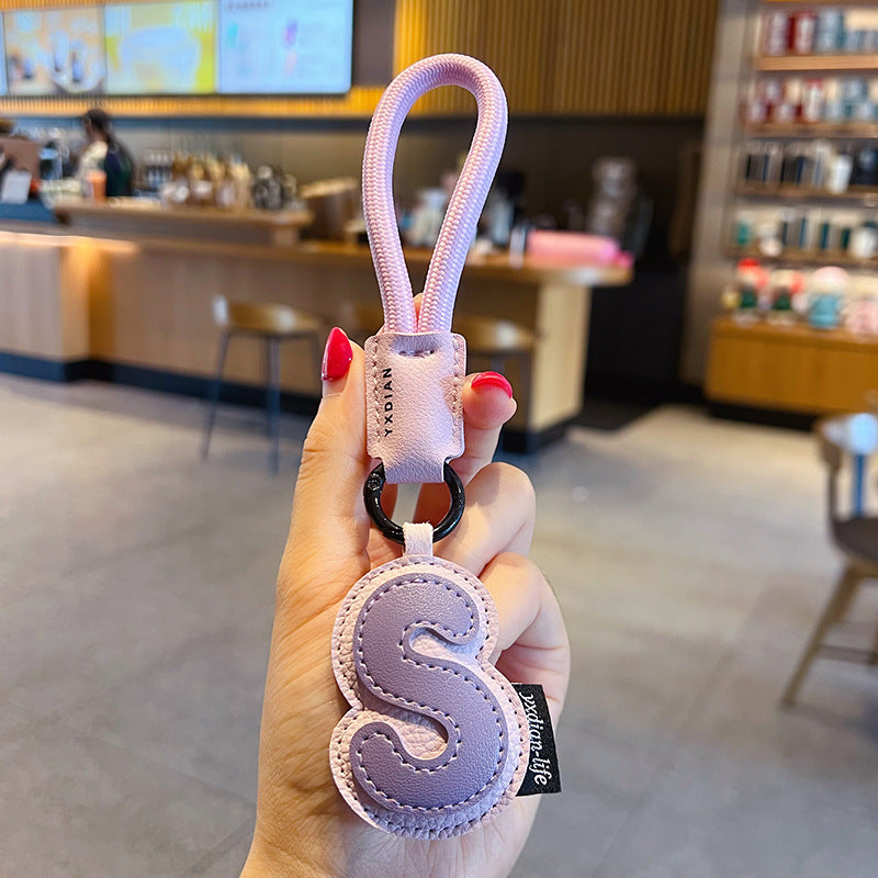 Creative PU leather 26 English letter keychain pendant simple couple car bag keychain pendant gift