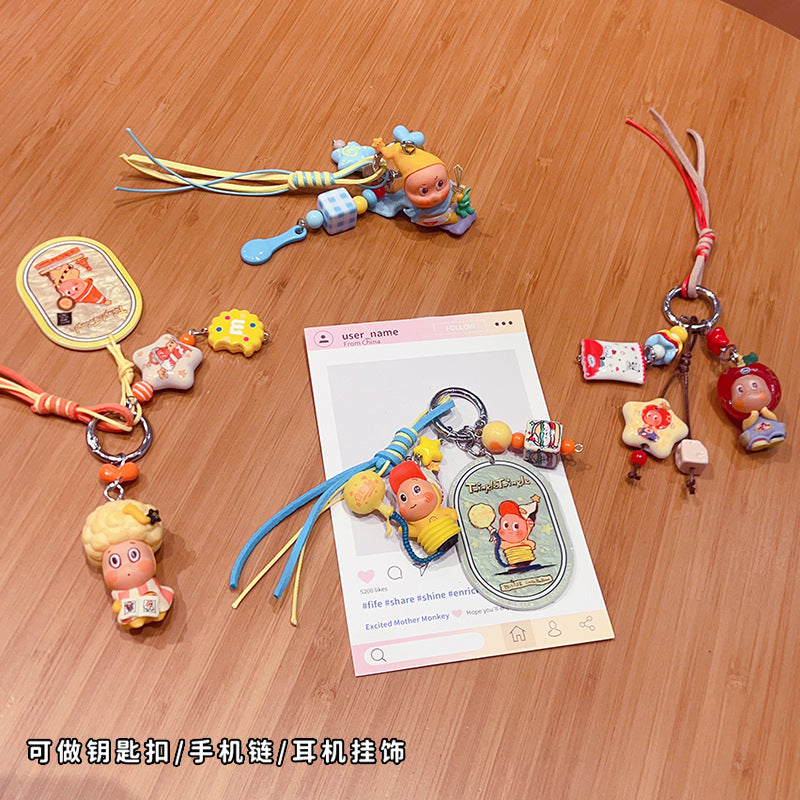 DIY small violin slippery star man beaded keychain small pendant cute bag cute grain modified baby doll doll pendant