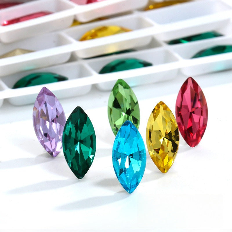 Cross-border Internet celebrity K9 diamond-shaped diamond pointed bottom, special-shaped marquise crystal diamond earrings, necklace accessories, nail art, sparkling diamonds