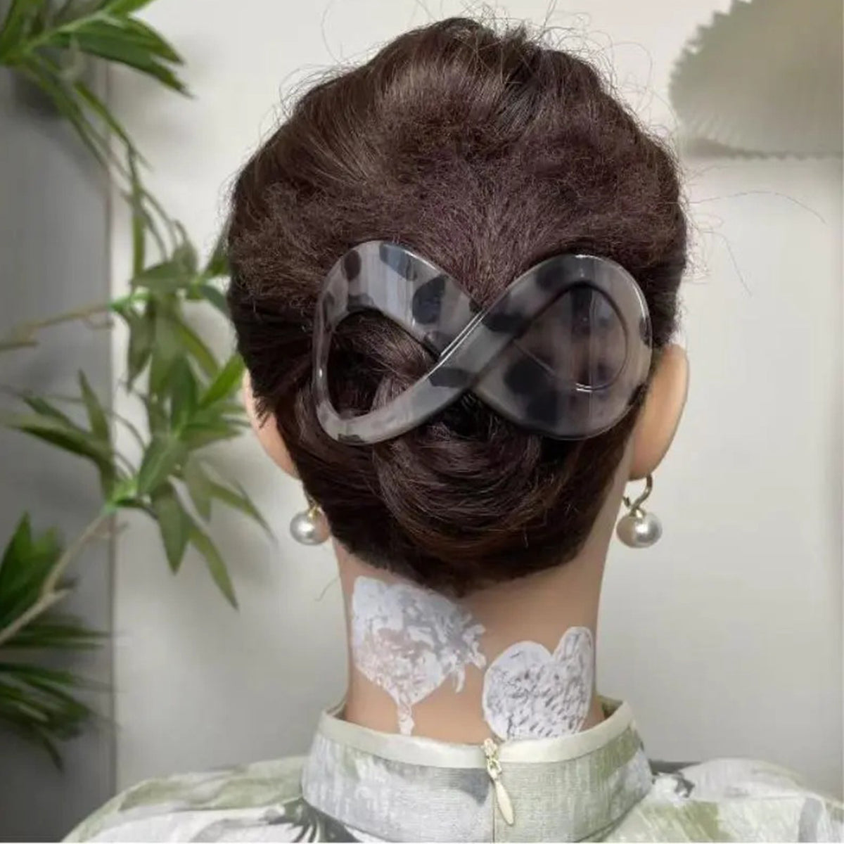 Large Updo Claw Hair Clip Headwear for Women, High-End 2026 New Style Duckbill Clip for the Back of the Head Without Insertion, Duckbill Clip Hair Clip