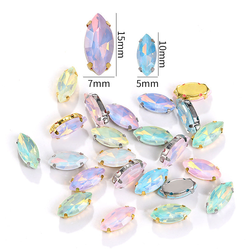 Xichuan horse's eye protein mocha claw drill with holes hand-sewn glass rhinestone DIY macaron clothing hat decoration