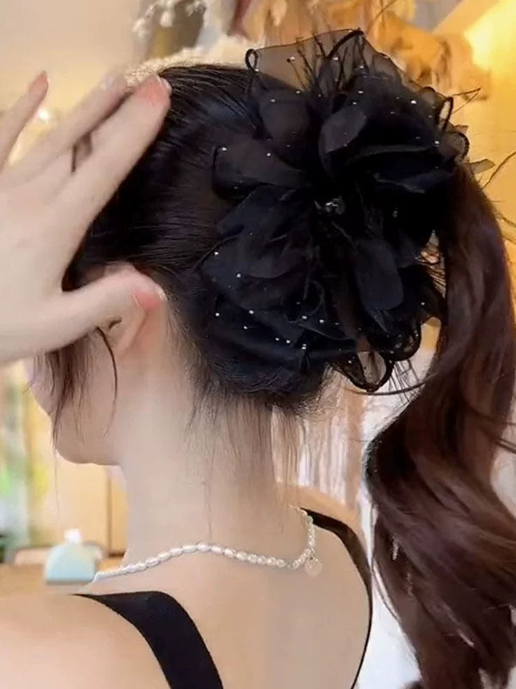 Korean high-end mesh bow claw clip for women, sophisticated and fashionable new back hair updo clip, shark clip