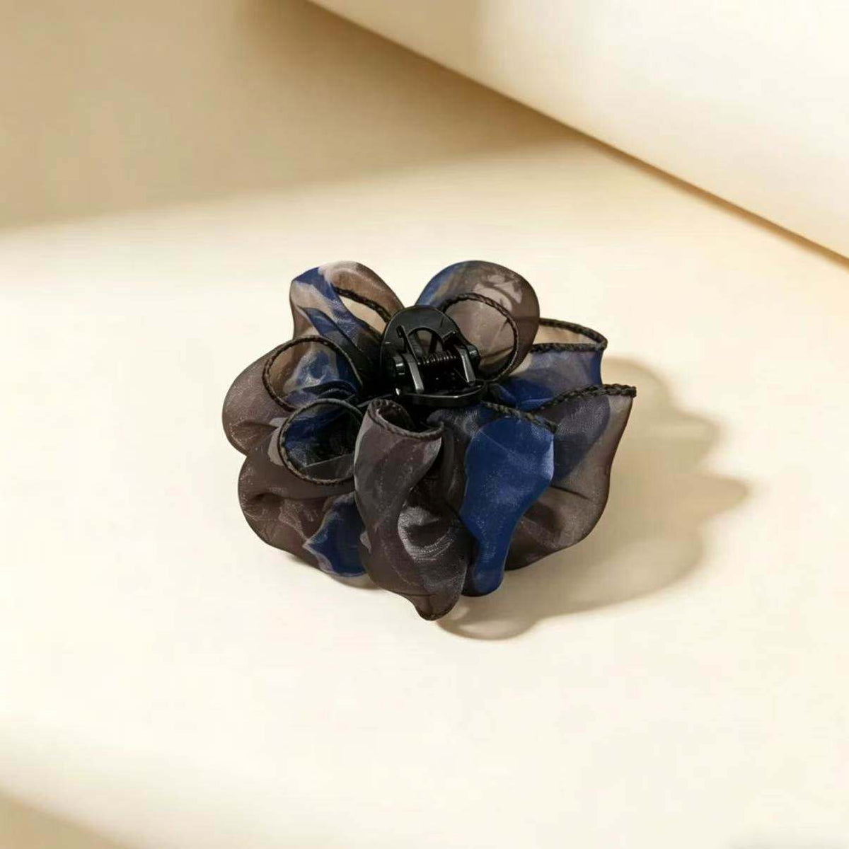 Small Cloud Bubble Claw Clip for Women, High-End Butterfly Bow Hair Clip, Hair Volume Small, Back Shark Clip Flower Hair