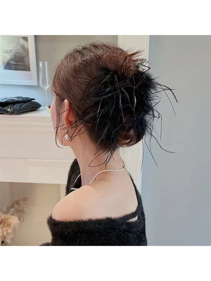 Black feather claw clip for women, high-end 2026 new style, large size ostrich feather shark clip, back of head updo hair clip