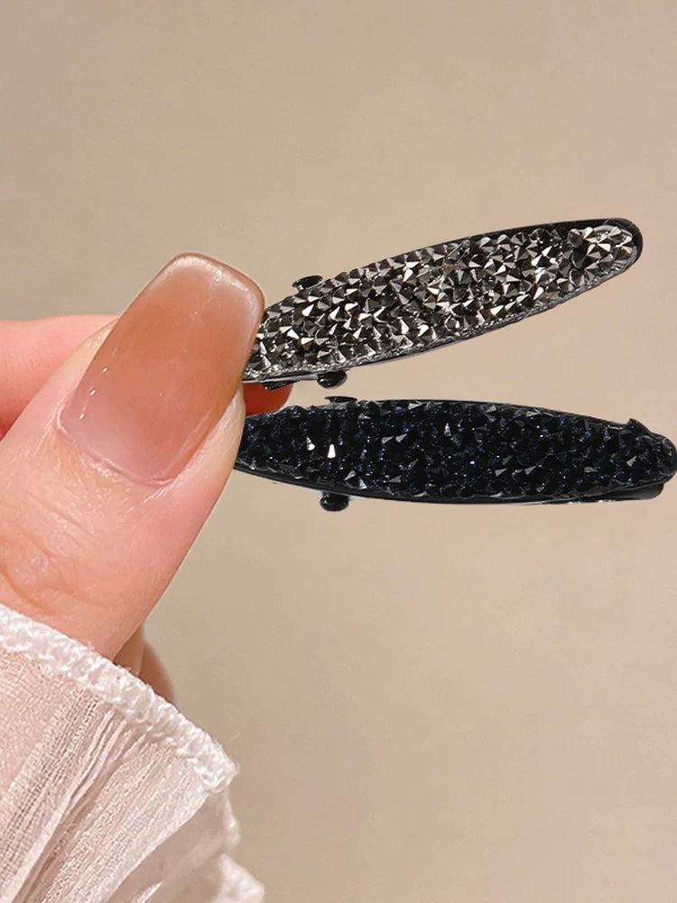 2026 New Super Attractive Side Hair Clip, Small Bangs Hair Clip, Rhinestone Duckbill Clip on the Forehead, Sophisticated Feel
