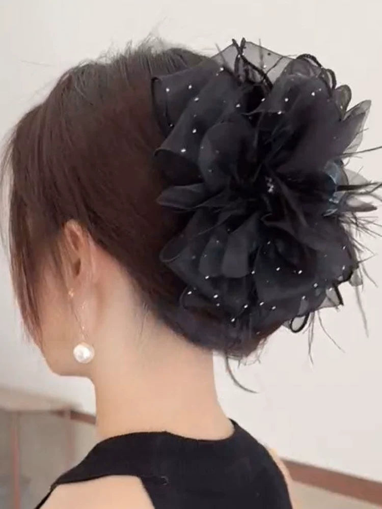 Korean high-end mesh bow claw clip for women, sophisticated and fashionable new back hair updo clip, shark clip