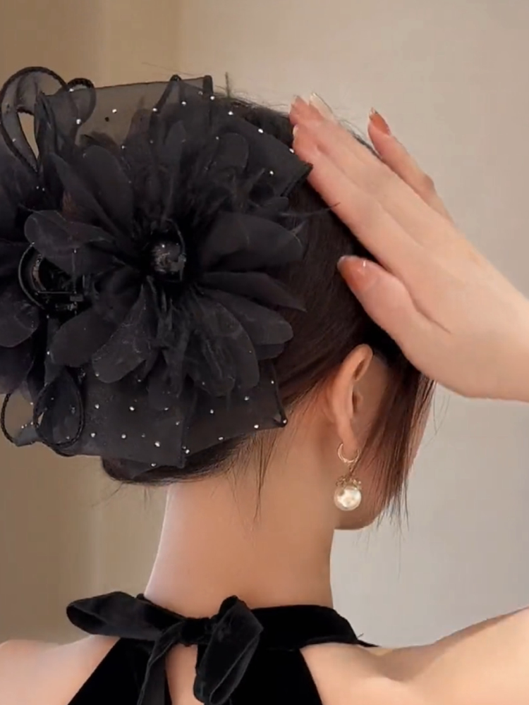 Korean high-end mesh bow claw clip for women, sophisticated and fashionable new back hair updo clip, shark clip