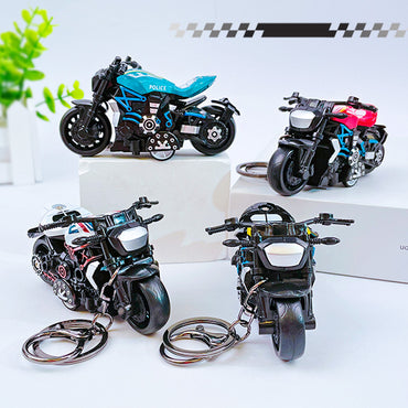 Creative Cartoon Cool Pullback Heavy Motorcycle Keychain - School Bag Ornament Car Key Chain Small Gift