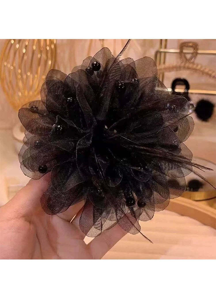 Elegant peony flower feather claw clip for women, sophisticated and fashionable 2026 new back hair clip, shark clip
