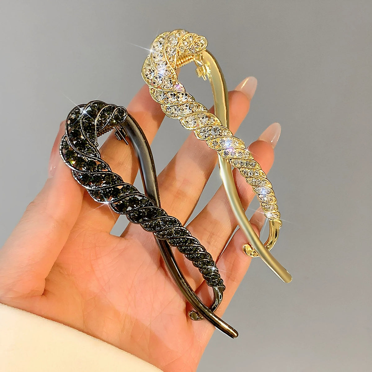 Large size with a sophisticated feel, fully diamond-filled metallic temperament, light luxury twist twist pin, figure-eight hair updo, exquisite headpiece hair accessory for women