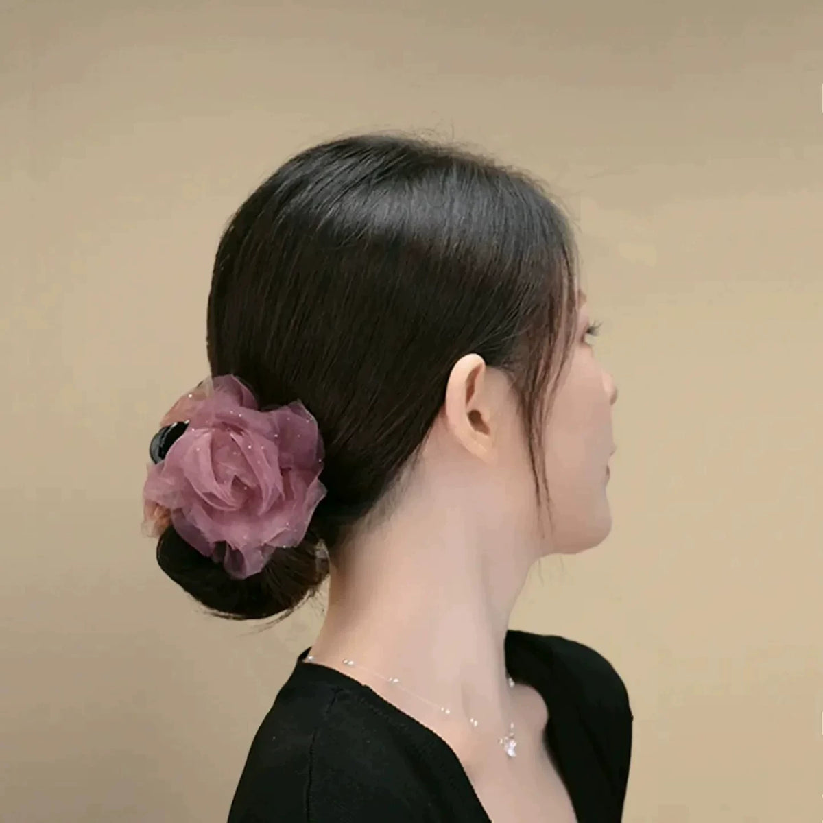 Korean-style gentle and elegant chiffon floral bun clip, light luxury temperament, high-end hair clip, bun head claw clip at the back of the head