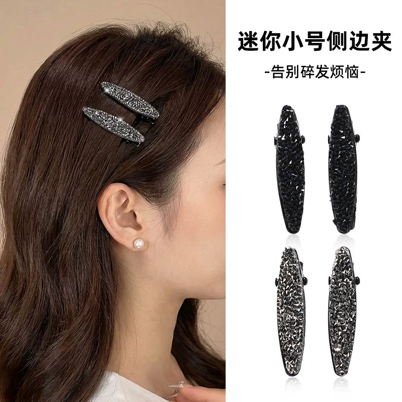 2026 New Super Attractive Side Hair Clip, Small Bangs Hair Clip, Rhinestone Duckbill Clip on the Forehead, Sophisticated Feel