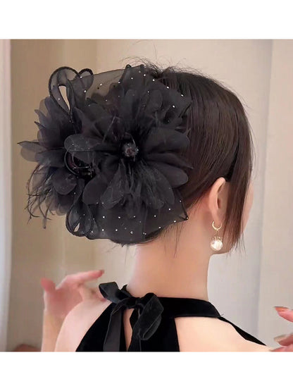 Elegant mesh bow hair clips for women, sophisticated and fashionable new feather claw clips with shark clips on the back of the head