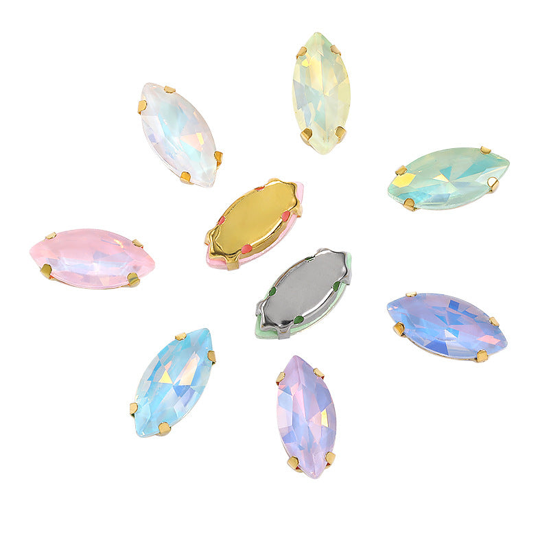 Xichuan horse's eye protein mocha claw drill with holes hand-sewn glass rhinestone DIY macaron clothing hat decoration