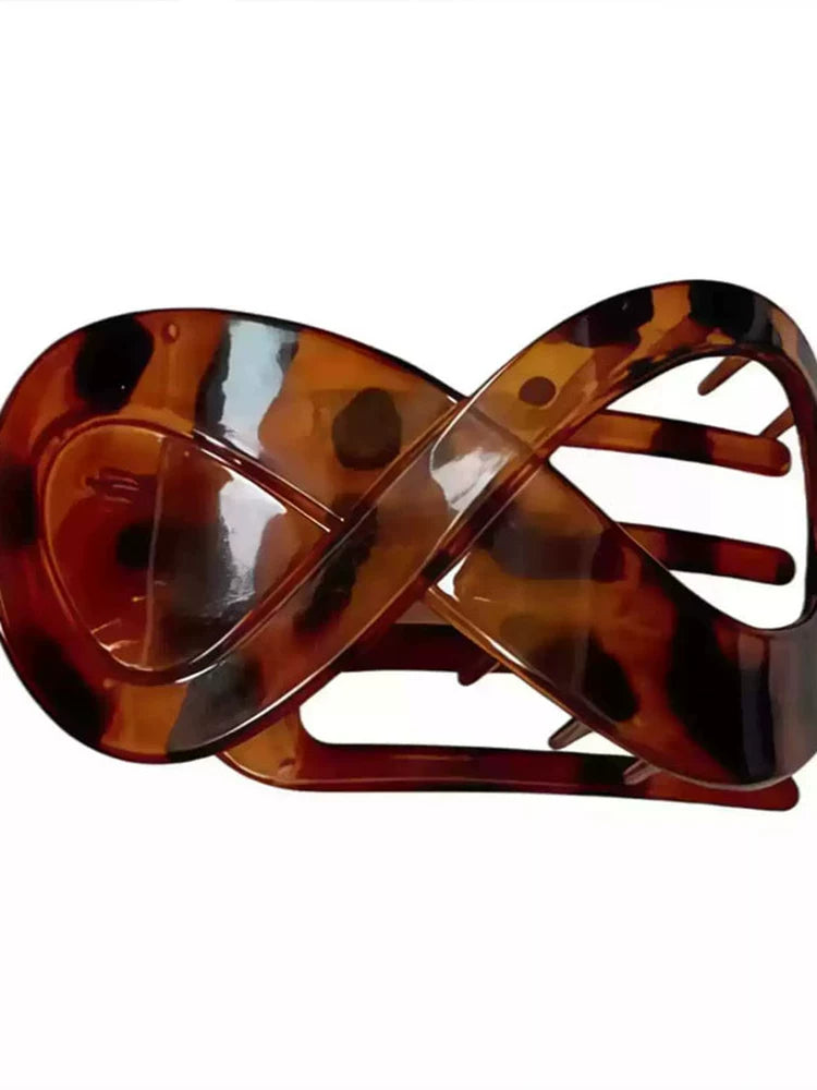Elegant figure-8 hair clip for women, fashionable leopard print polka dot hairpin, frosted updo, shark clip headwear