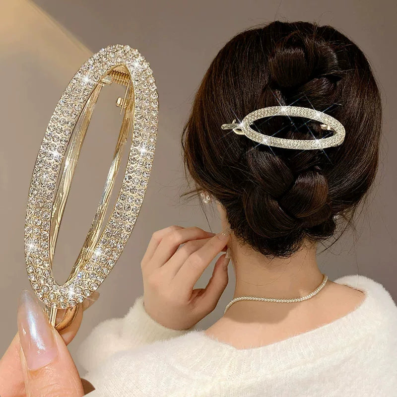 Large size with a sophisticated feel, fully diamond-filled metallic temperament, light luxury twist twist pin, figure-eight hair updo, exquisite headpiece hair accessory for women