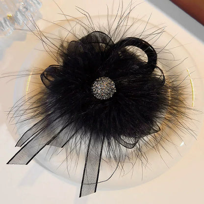 Rhinestone feather claw clip for women, high-end new small half-tie hair clip, small hair volume, back head updo hair clip, shark clip