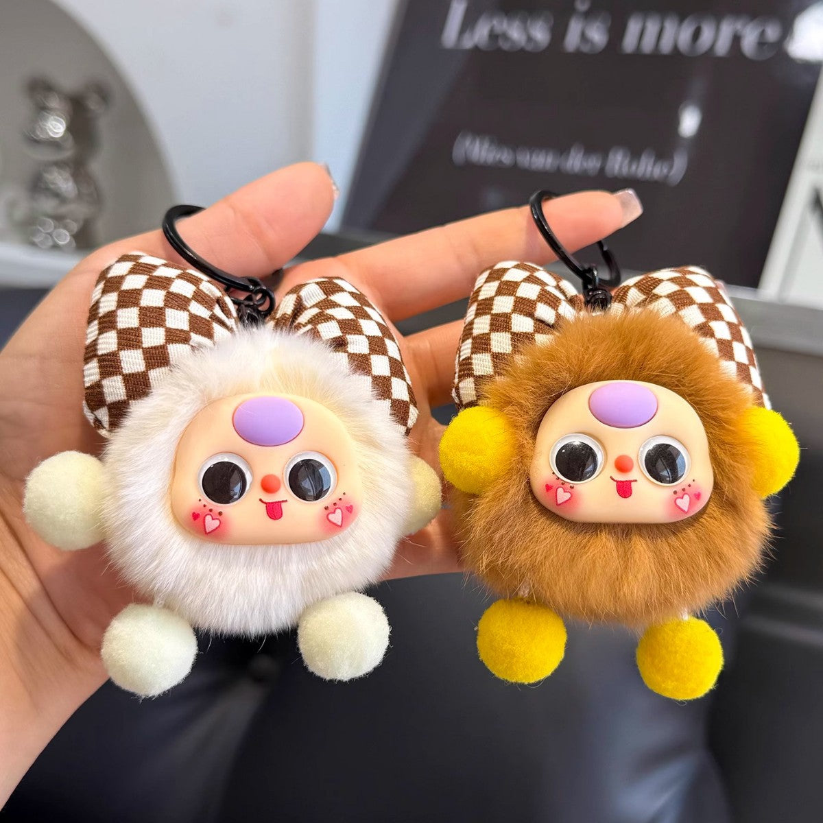 Imitation otter rabbit fur bow, small briquettes, car keychain pendants, exquisite dolls, cartoon dolls, school bags, bag ornaments