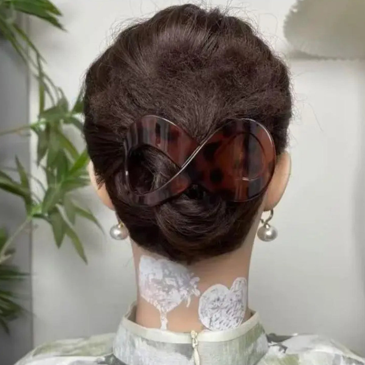 Large Updo Claw Hair Clip Headwear for Women, High-End 2026 New Style Duckbill Clip for the Back of the Head Without Insertion, Duckbill Clip Hair Clip