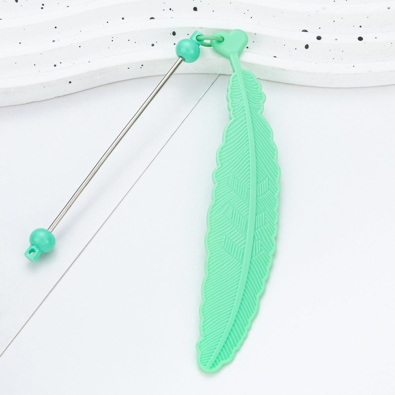 Plastic Feather Bookmark - Cartoon Pendant Children Handmade Beaded Reading Mark Book Holder