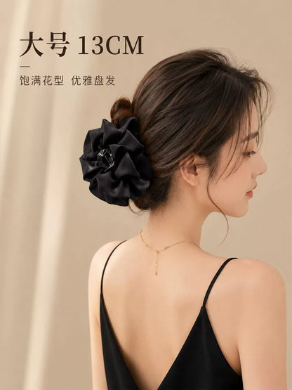 Black cloud bubble hair clip, small volume, sophisticated half-up, small claw clip, back hair updo, shark hair with hair styling flowers