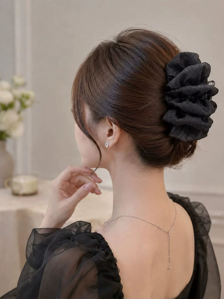 Black cloud bubble hair clip, small volume, sophisticated half-up, small claw clip, back hair updo, shark hair with hair styling flowers