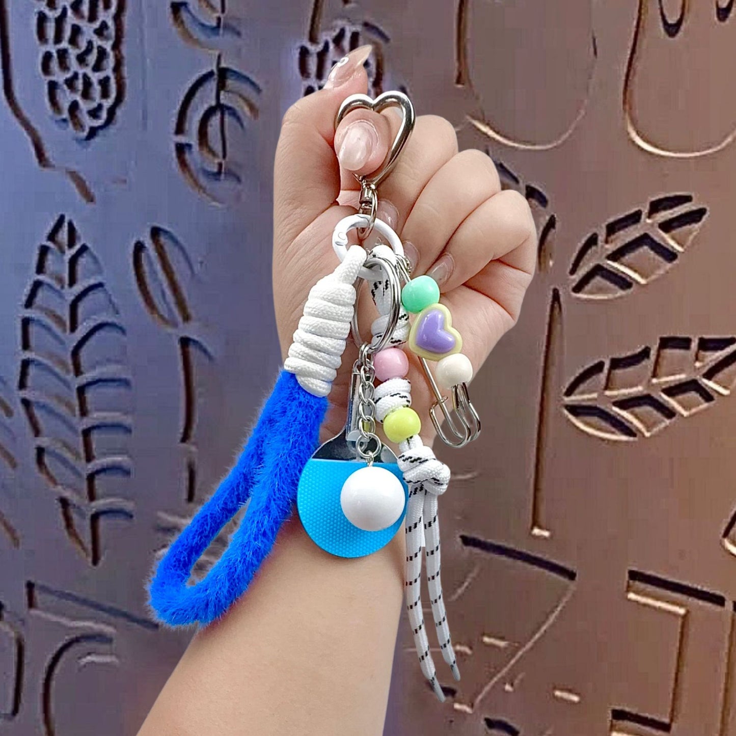 Creative miu tie table tennis love bracelet keychain pendant couple car bag keychain pendant gift