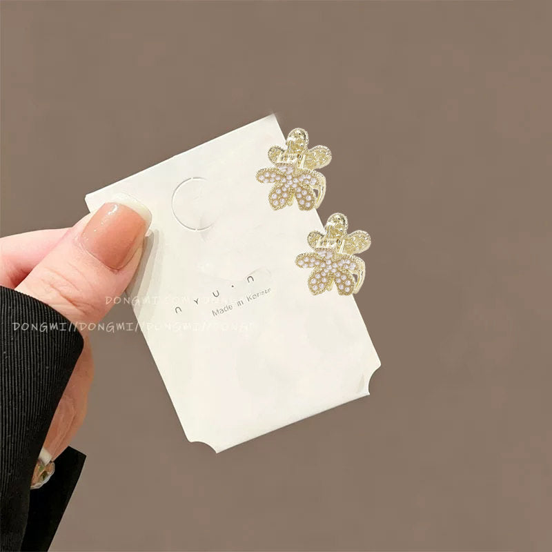 Temperament: Shiny diamond, small flower hairpin, bangs, side forehead hairpin, 2026 new high-end grip clip headwear