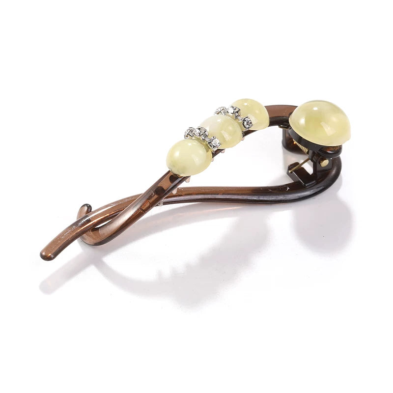 High-end and elegant beaded twisted clip, rhinestone hair clip for women, no poking at the back of the head, updo claw clip, versatile flat-head clip
